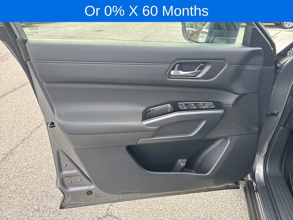 New 2026 Nissan Pathfinder SL w/ SL Premium Package image 10