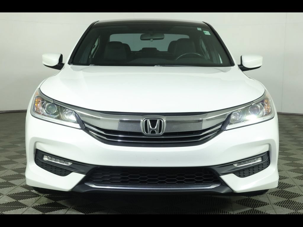 Used 2016 Honda Accord Sport image 14