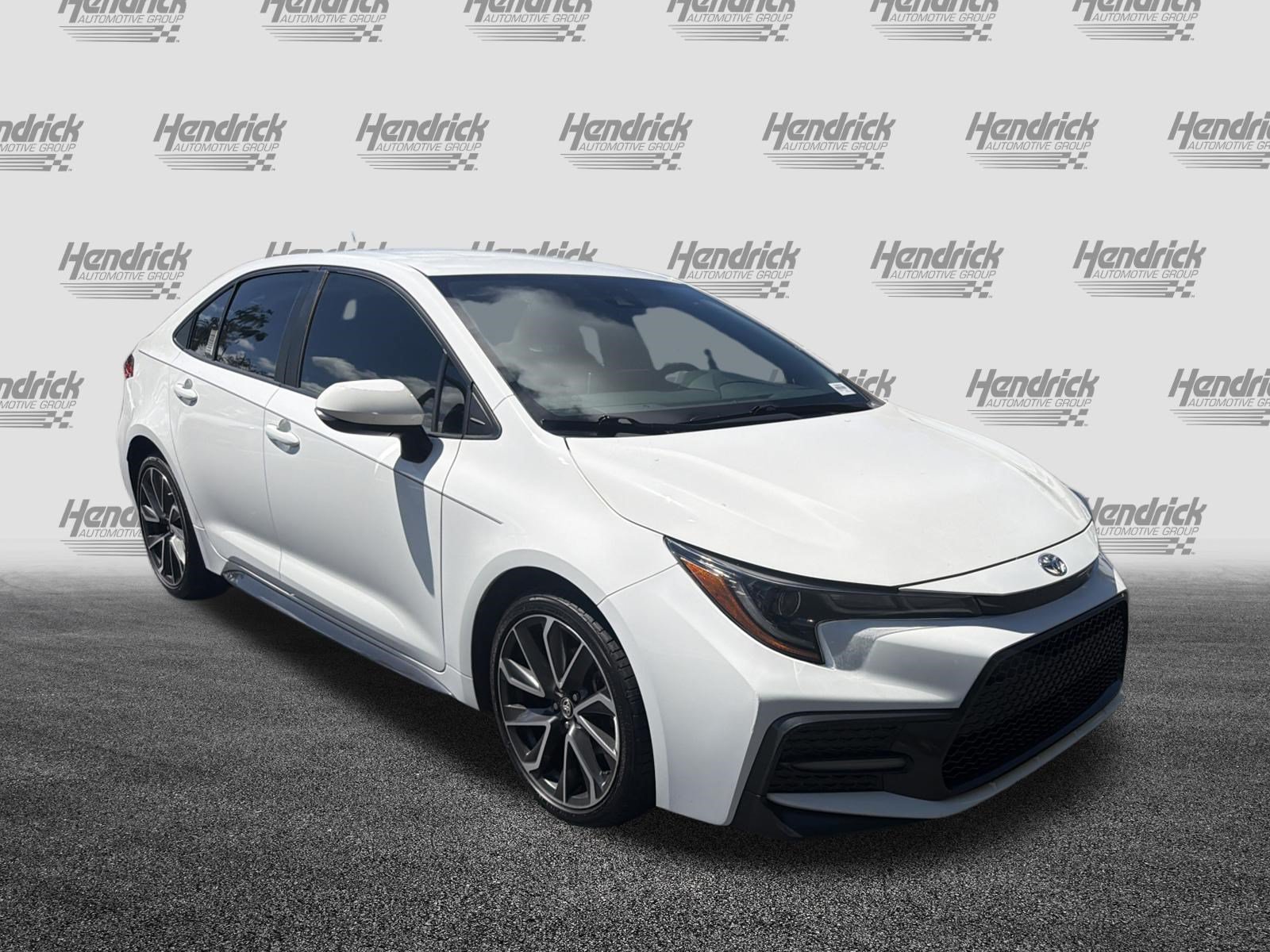 Used 2020 Toyota Corolla SE FWD image 3