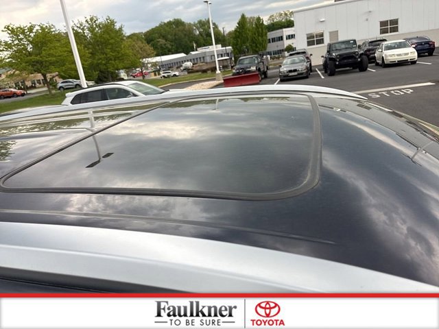 Certified 2025 Toyota Highlander Limited AWD/4WD image 12