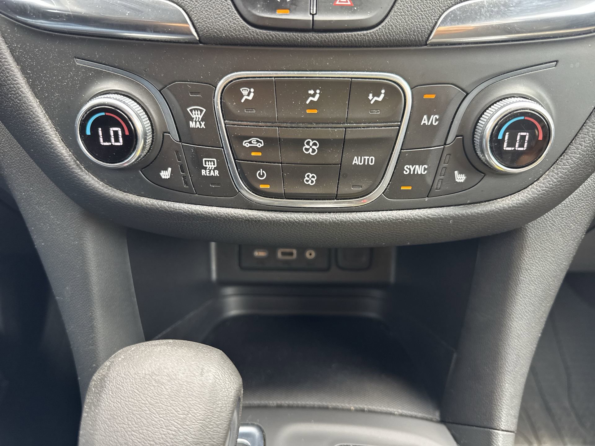 Certified 2022 Chevrolet Equinox LT AWD/4WD image 18