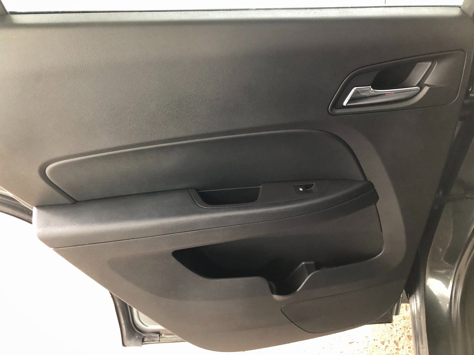 Used 2017 Chevrolet Equinox LT w/ Convenience Package image 16