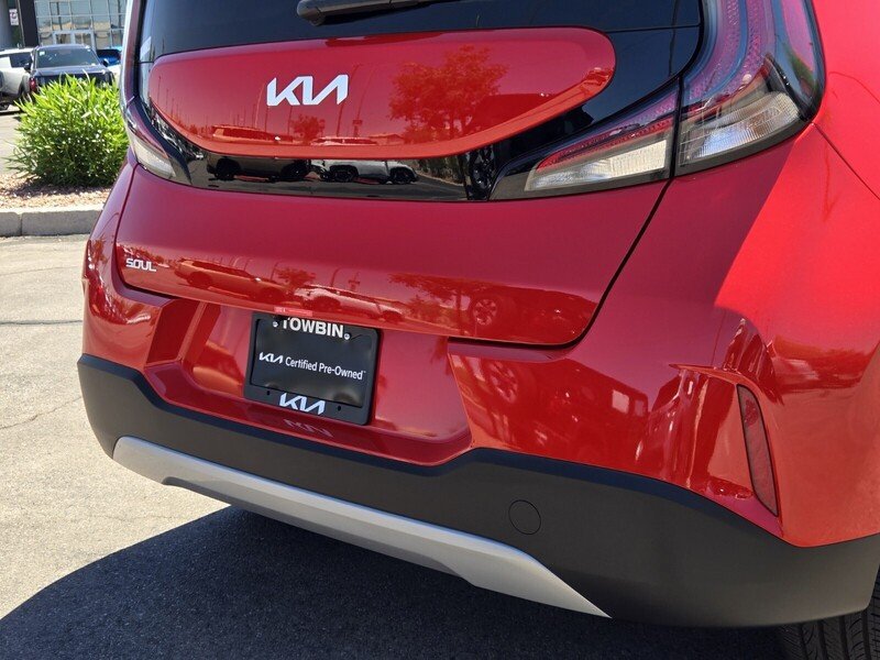 Certified 2025 Kia Soul EX FWD image 6