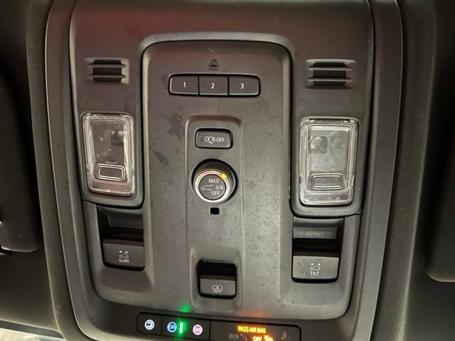 Used 2023 GMC Yukon XL SLT image 47