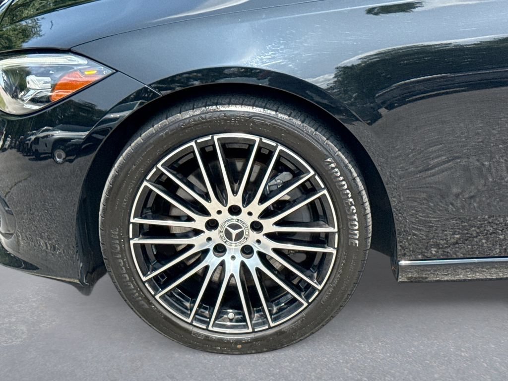 Used 2025 Mercedes-Benz C 300 Sedan image 19