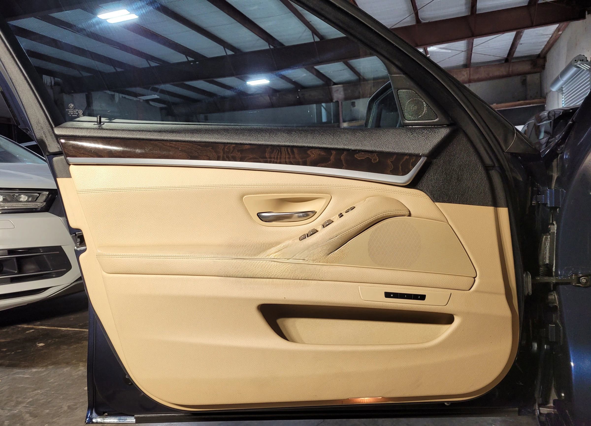 Used 2012 BMW 528i Sedan image 16