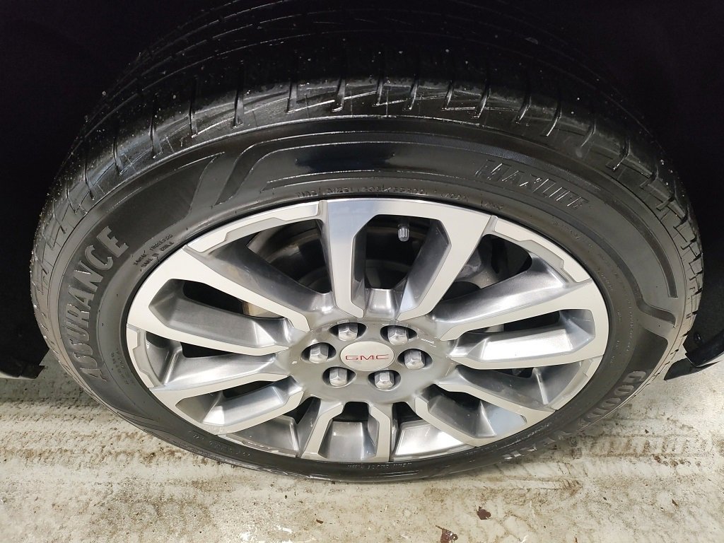 Used 2022 GMC Acadia Denali w/ Denali Ultimate Package image 4