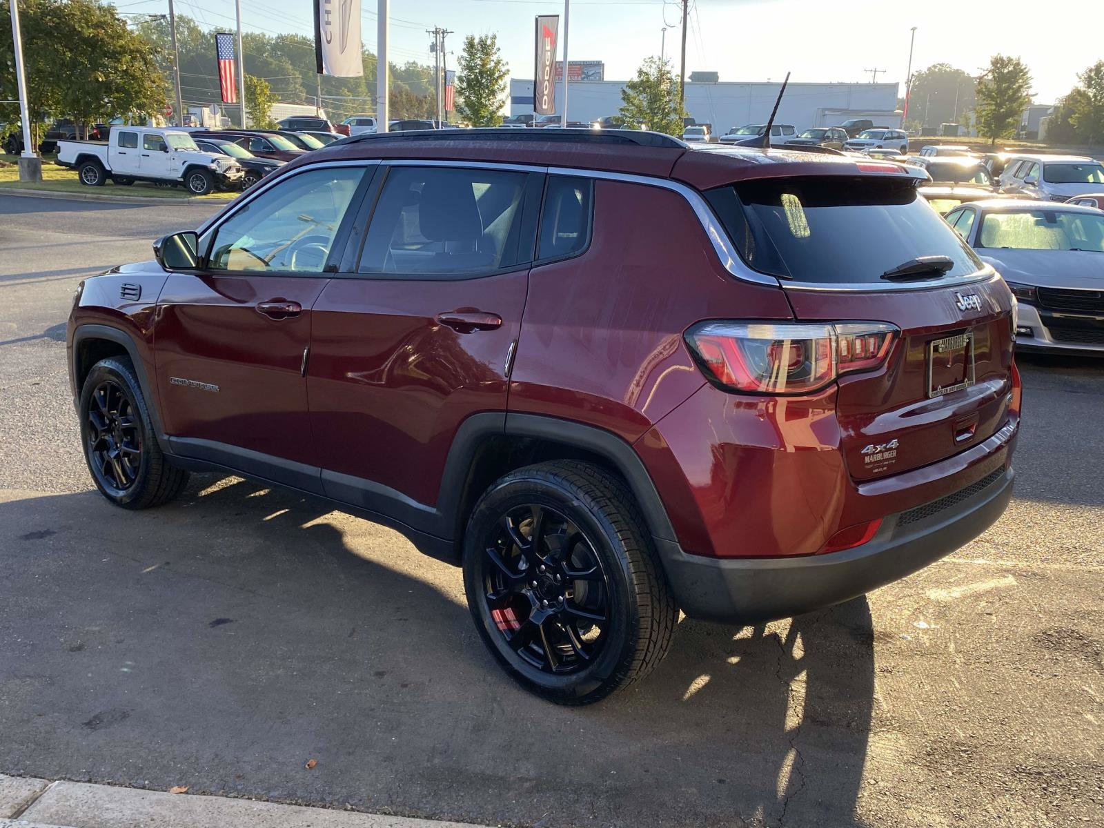 Used 2022 Jeep Compass Latitude AWD/4WD image 7