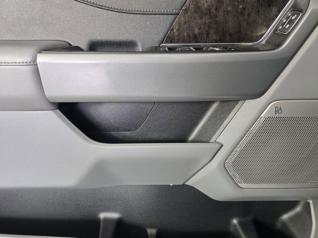 Used 2023 Ford F150 Lariat w/ Equipment Group 502A High image 25