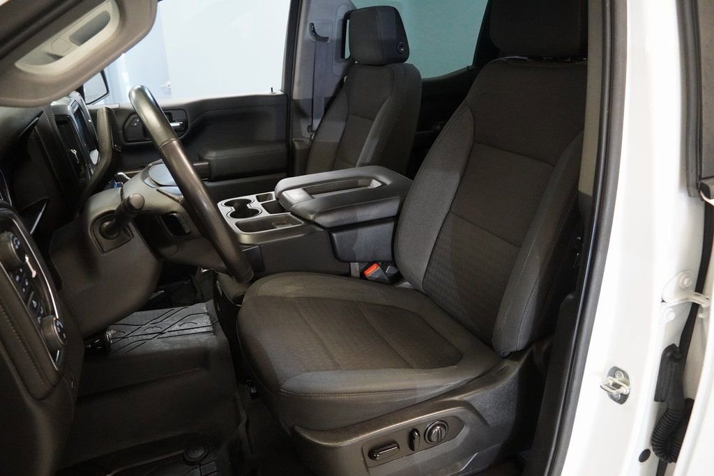 Used 2020 Chevrolet Silverado 1500 LT w/ All-Star Edition image 3