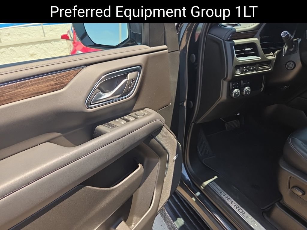 Certified 2022 Chevrolet Tahoe LT w/ Luxury Package AWD/4WD image 13