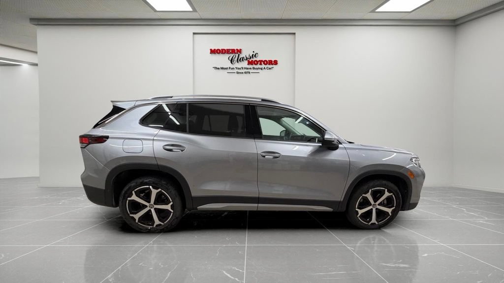 Used 2026 Volkswagen Tiguan SE AWD/4WD image 8