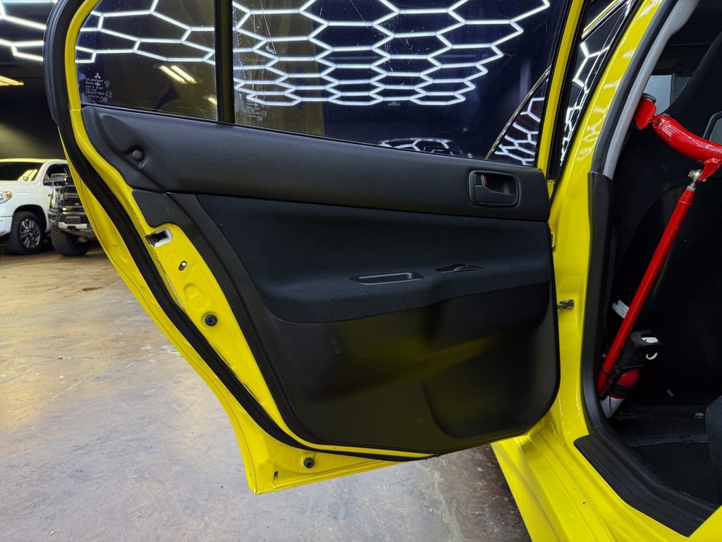 Used 2003 Mitsubishi Lancer Evolution image 14