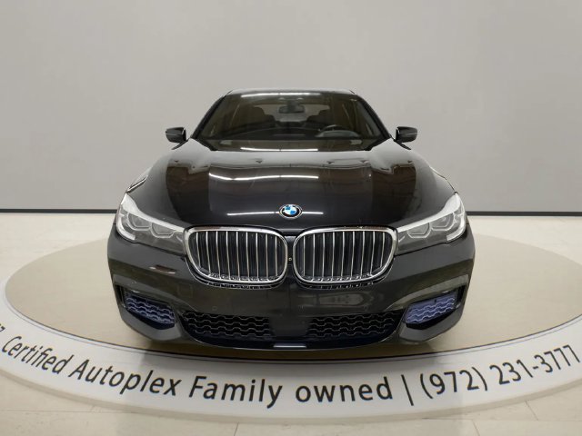Used 2017 BMW 740i RWD image 8