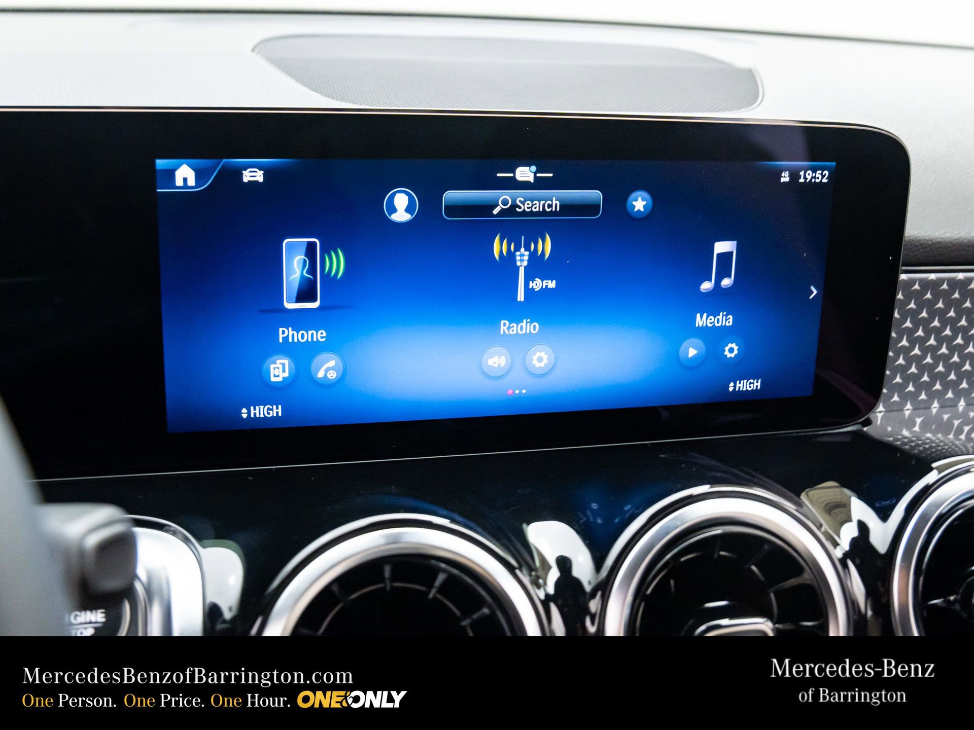 New 2026 Mercedes-Benz GLB 250 4MATIC image 28