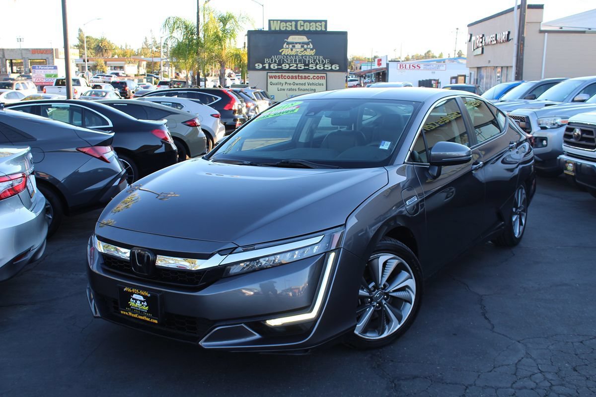 Used 2018 Honda Clarity Plug-In Hybrid image 2