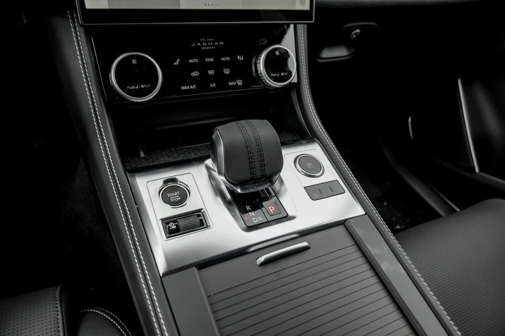 New 2026 Jaguar F-PACE R-Dynamic S image 15