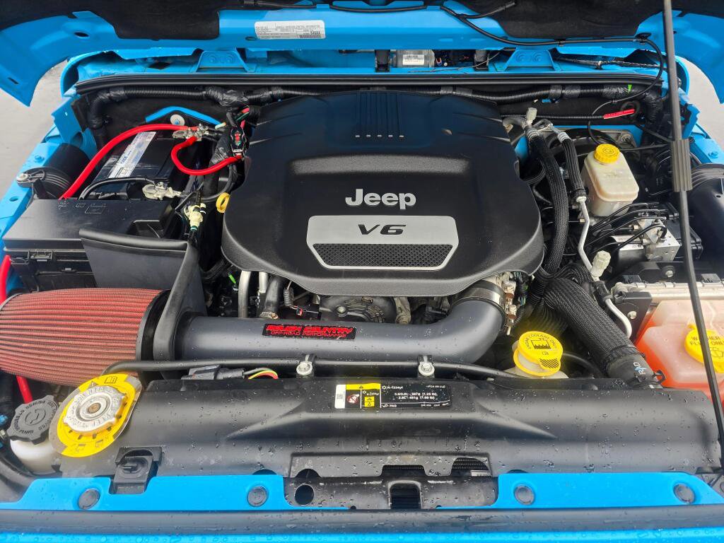 Used 2017 Jeep Wrangler Unlimited Sahara image 12