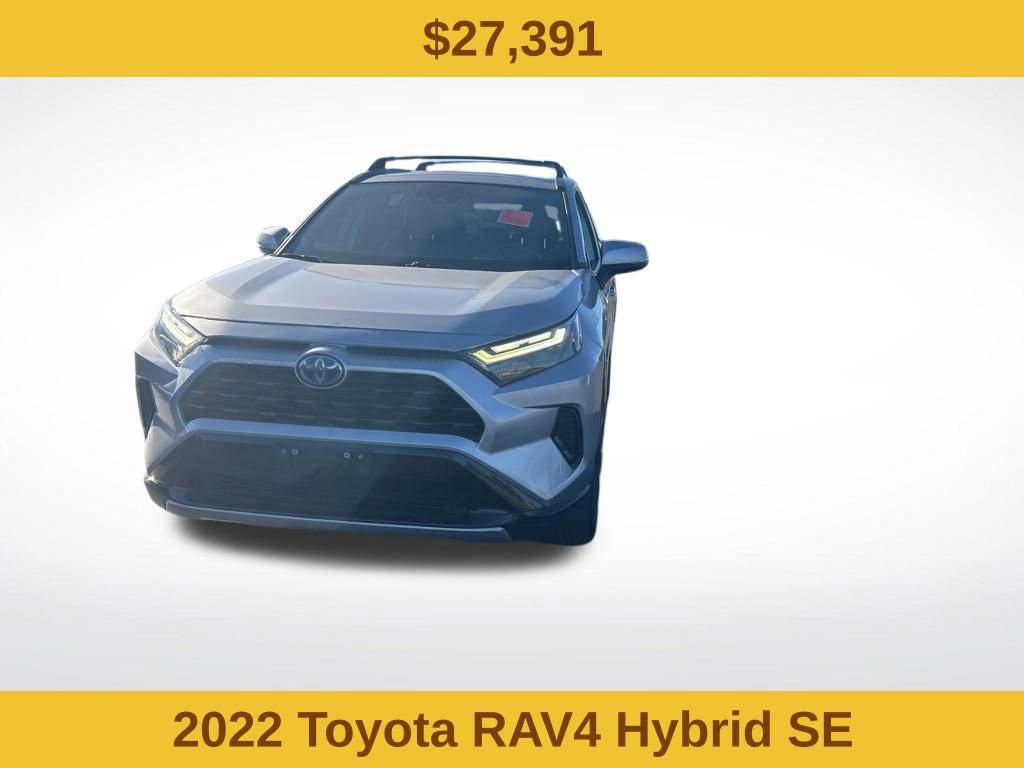 Used 2022 Toyota RAV4 SE image 2