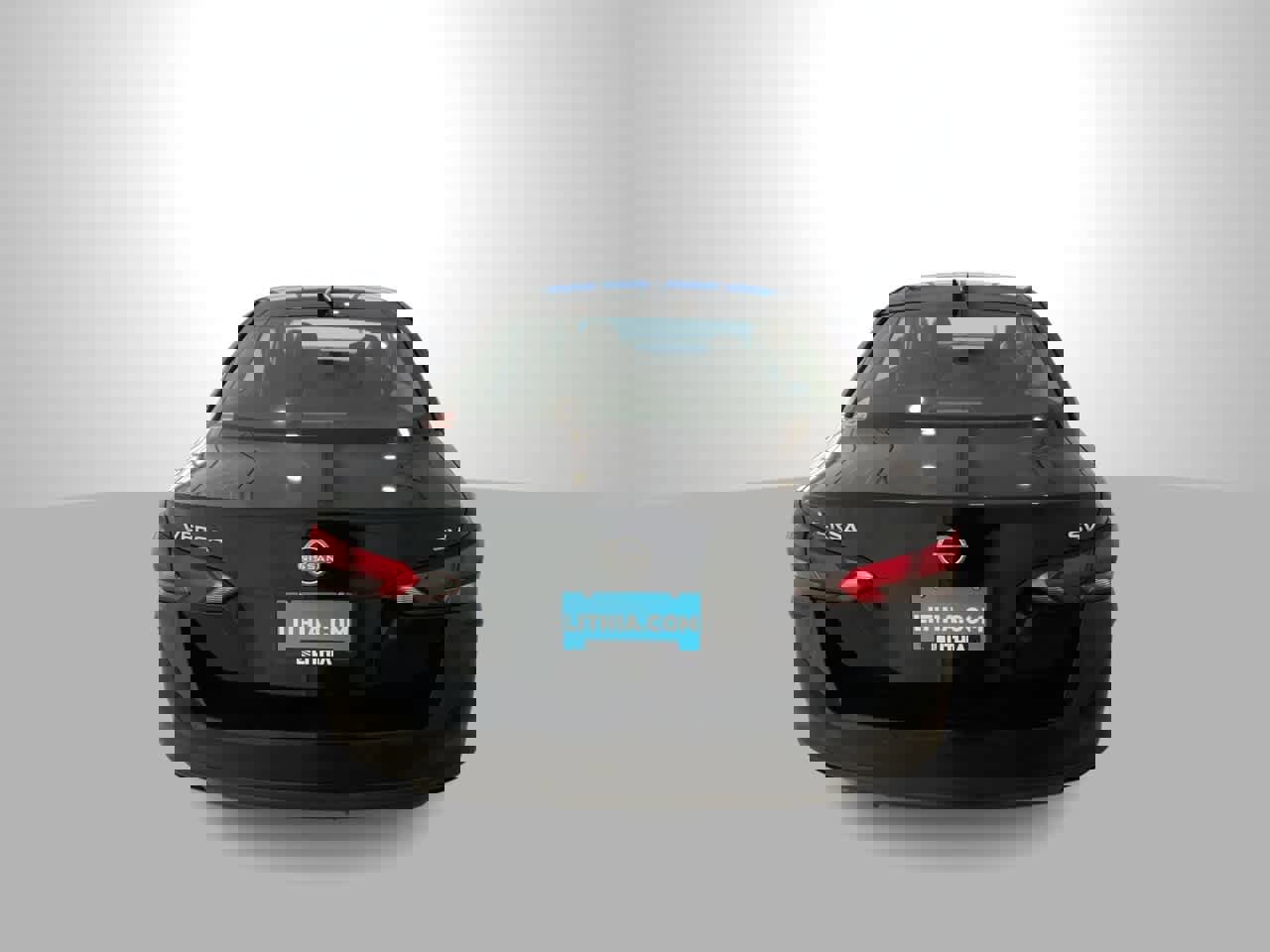 Used 2023 Nissan Versa SV image 7