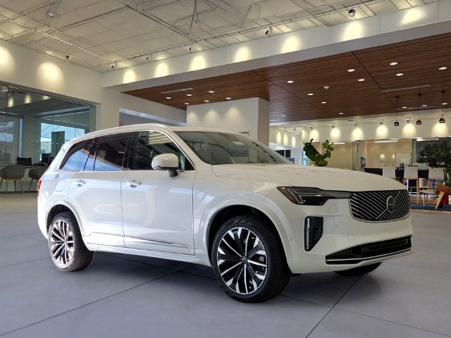 New 2026 Volvo XC90 B6 Ultra w/ Protection Package AWD/4WD image 5