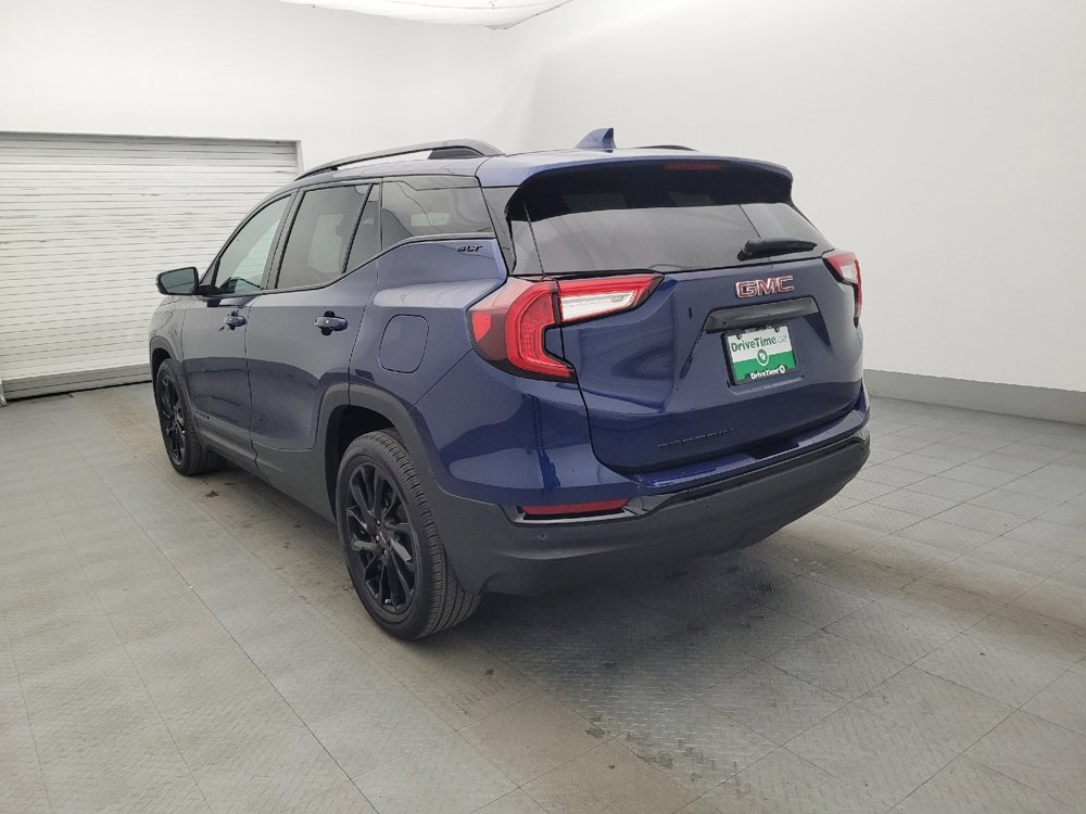 Used 2023 GMC Terrain SLT w/ Tech Package image 5