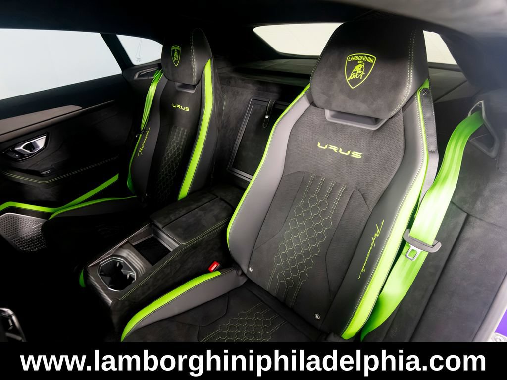 Used 2024 Lamborghini Urus Performante AWD/4WD image 43
