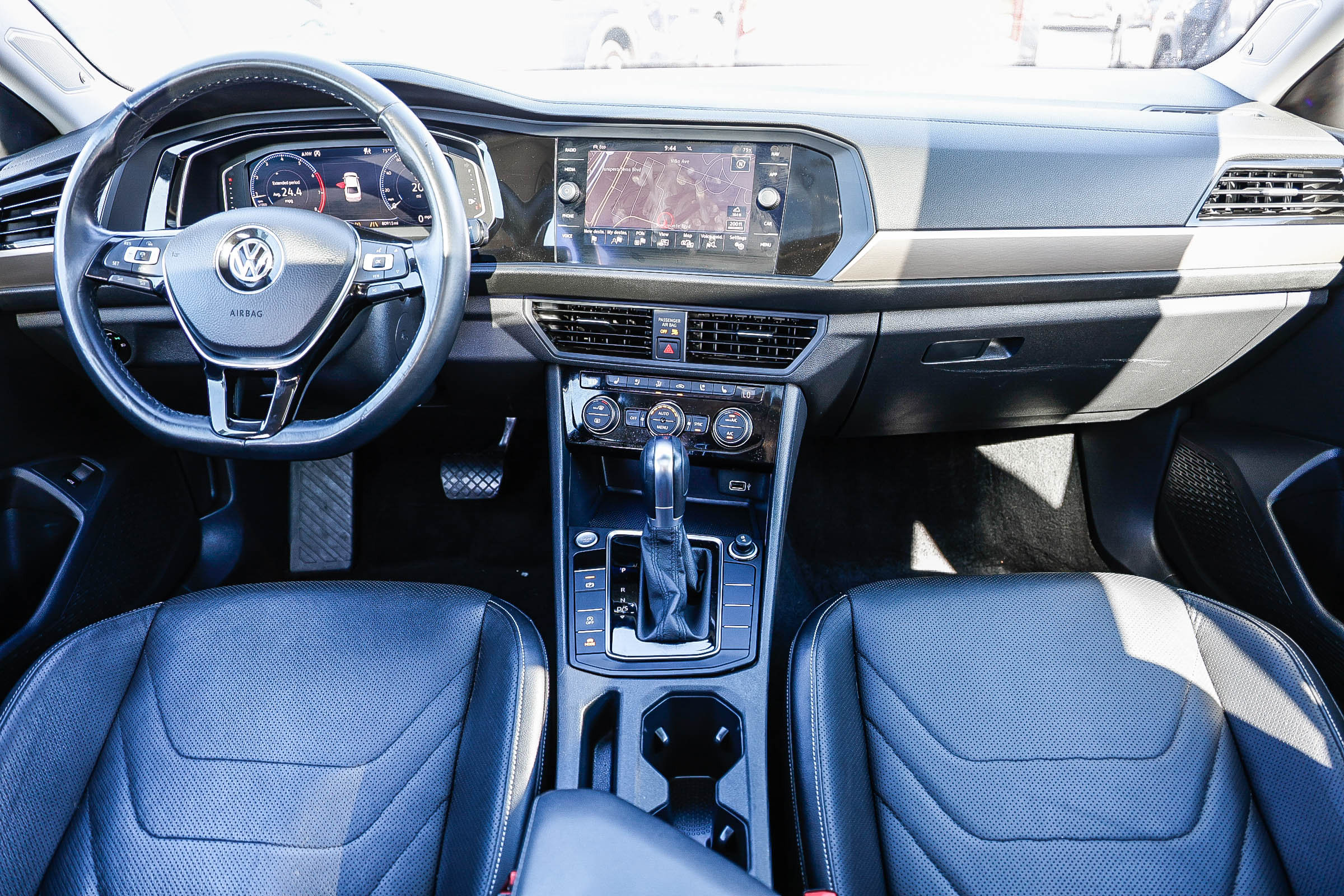 Used 2019 Volkswagen Jetta SEL Premium FWD image 7
