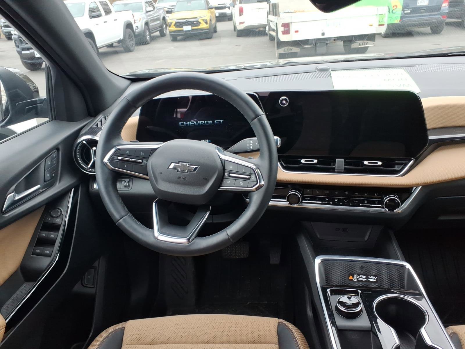 Used 2025 Chevrolet Equinox ACTIV w/ Safety and Technology Package AWD/4WD image 9