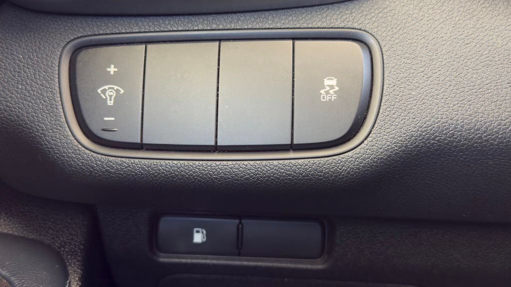 Used 2018 Kia Sorento FWD image 28