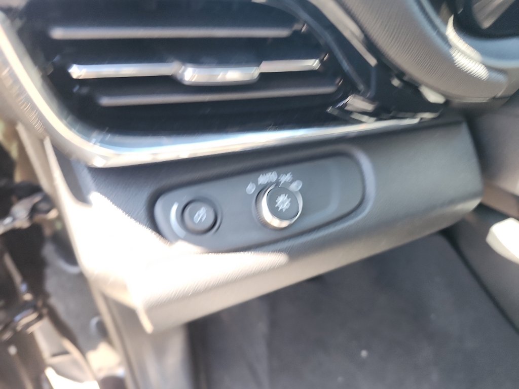 Used 2025 Buick Envista Sport Touring w/ Convenience I Package image 19