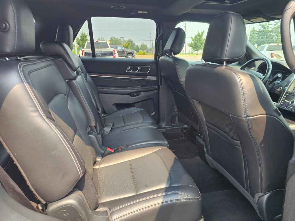 Used 2019 Ford Explorer Limited w/ Class III Trailer Tow Package AWD/4WD image 13