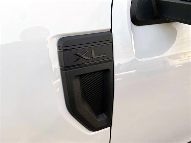 Used 2025 Ford Maverick XL image 10