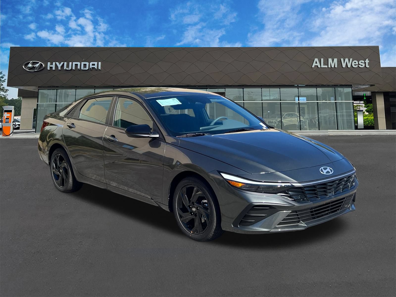 Used 2026 Hyundai Elantra Sport FWD image 3