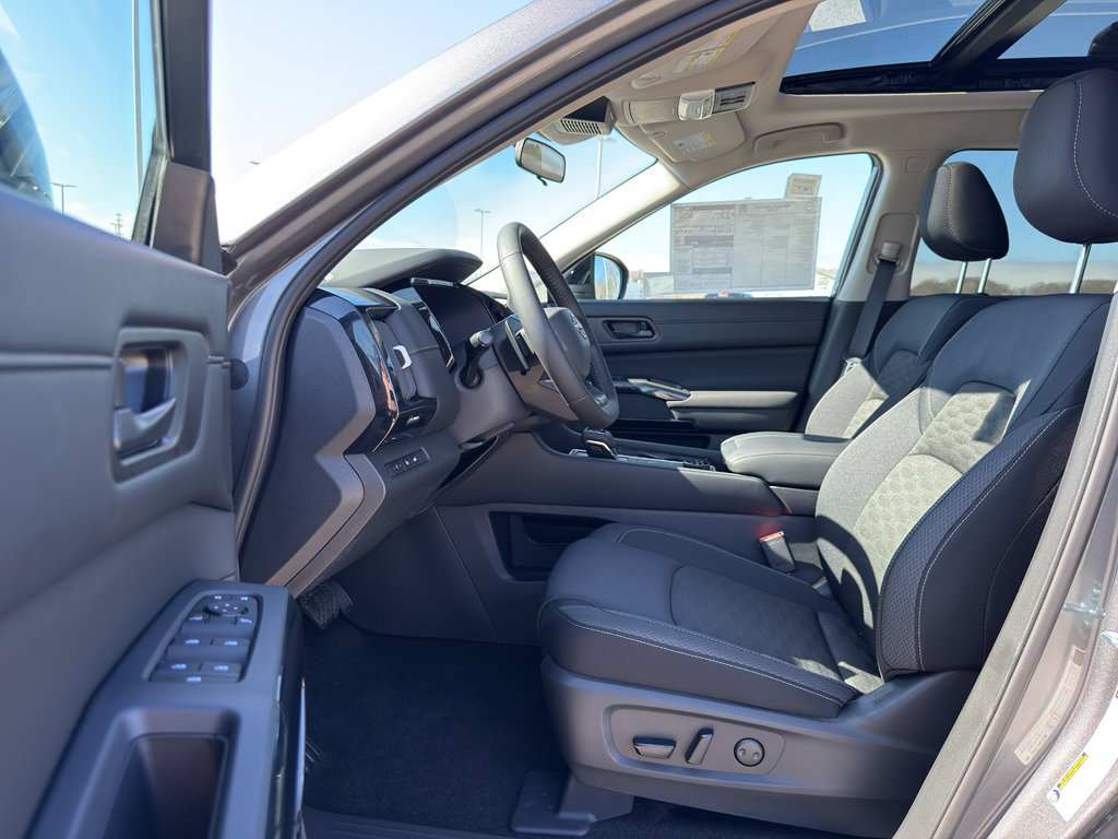 New 2026 Nissan Pathfinder SV AWD/4WD image 11