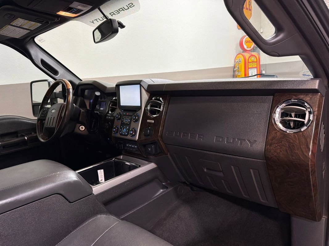 Used 2016 Ford F350 Platinum w/ FX4 Off-Road Package AWD/4WD image 39
