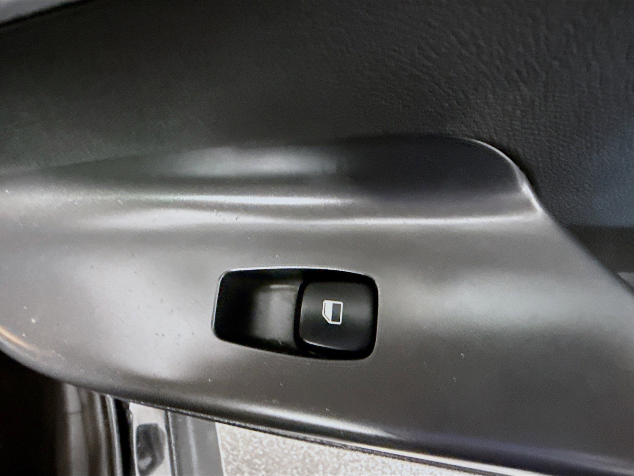 Used 2018 Hyundai Kona SEL image 31