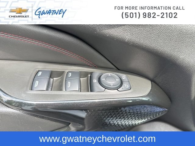 Used 2025 Chevrolet Trax RS w/ Driver Confidence Package FWD image 20