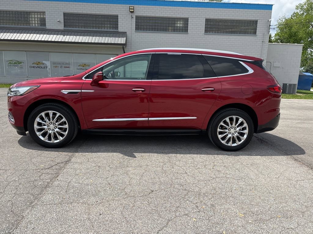 Used 2021 Buick Enclave Premium w/ Sun and Sites Package image 8
