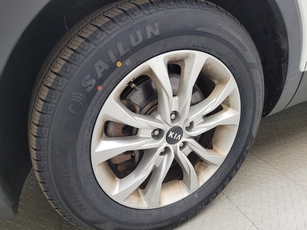 Used 2020 Kia Telluride LX AWD/4WD image 31