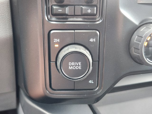 New 2026 Ford F350 XLT w/ XLT Premium Package AWD/4WD image 19