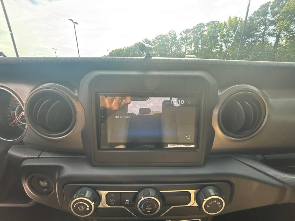 Used 2020 Jeep Gladiator Sport AWD/4WD image 14