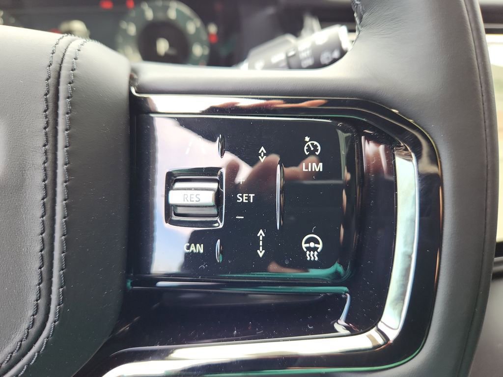 New 2026 Land Rover Range Rover Velar Dynamic SE image 20