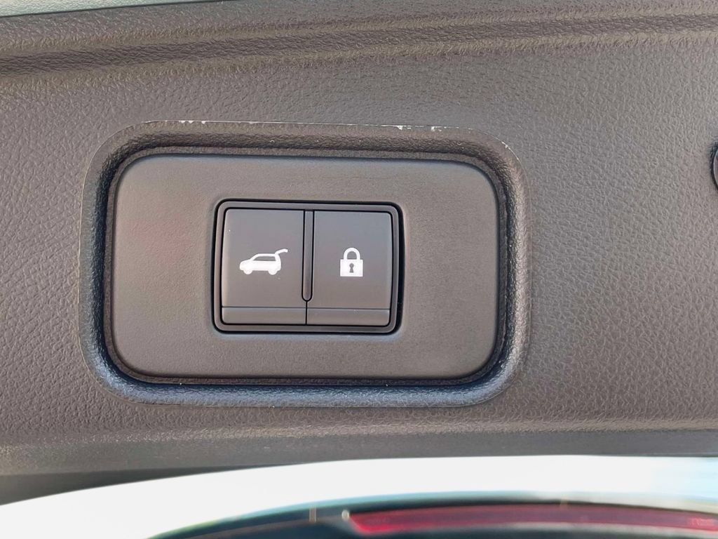 New 2026 Nissan Pathfinder SL FWD image 11