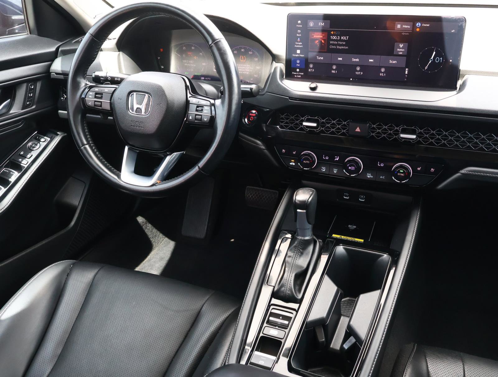 Used 2023 Honda Accord Touring image 10