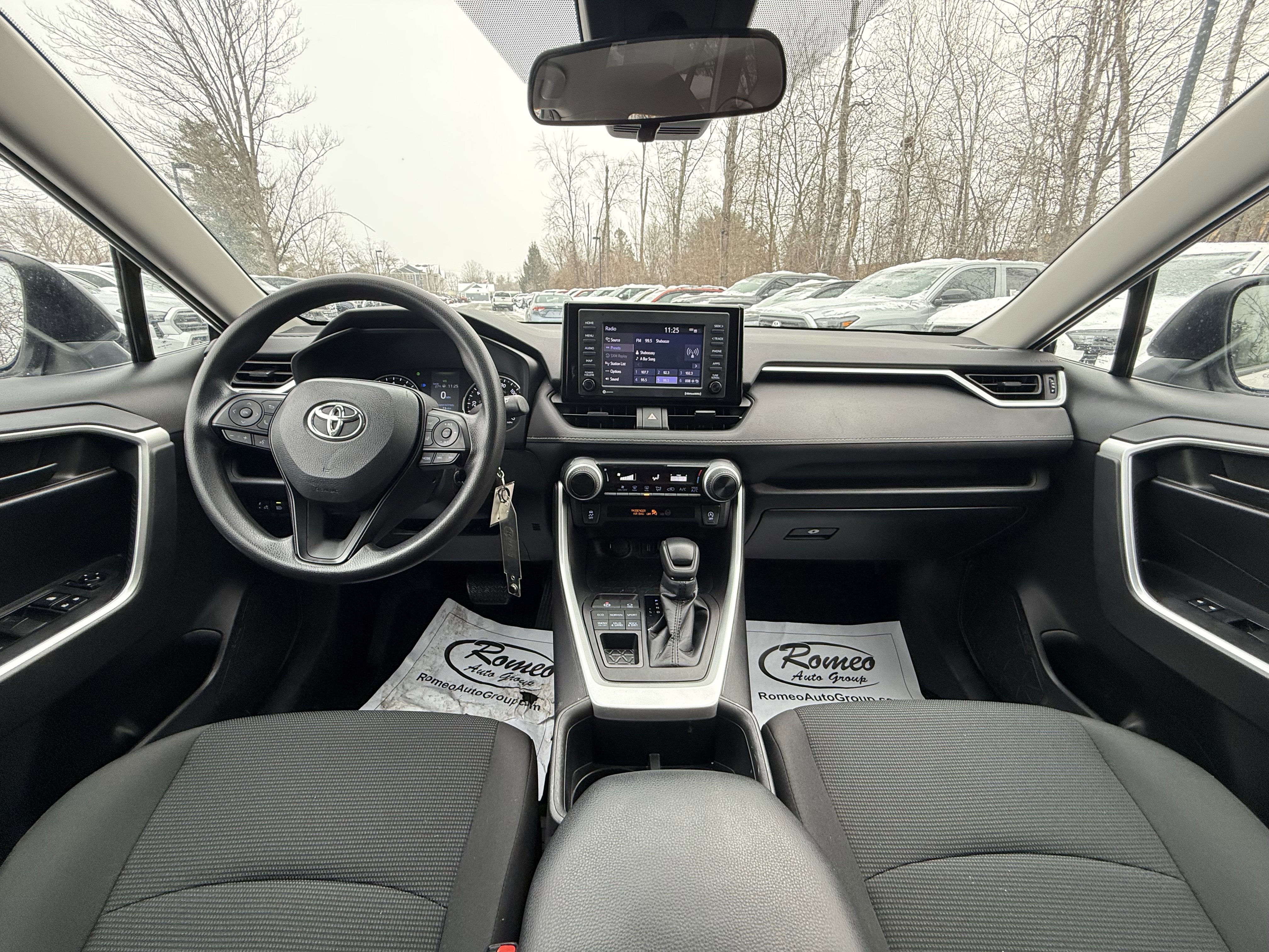 Used 2022 Toyota RAV4 LE image 2