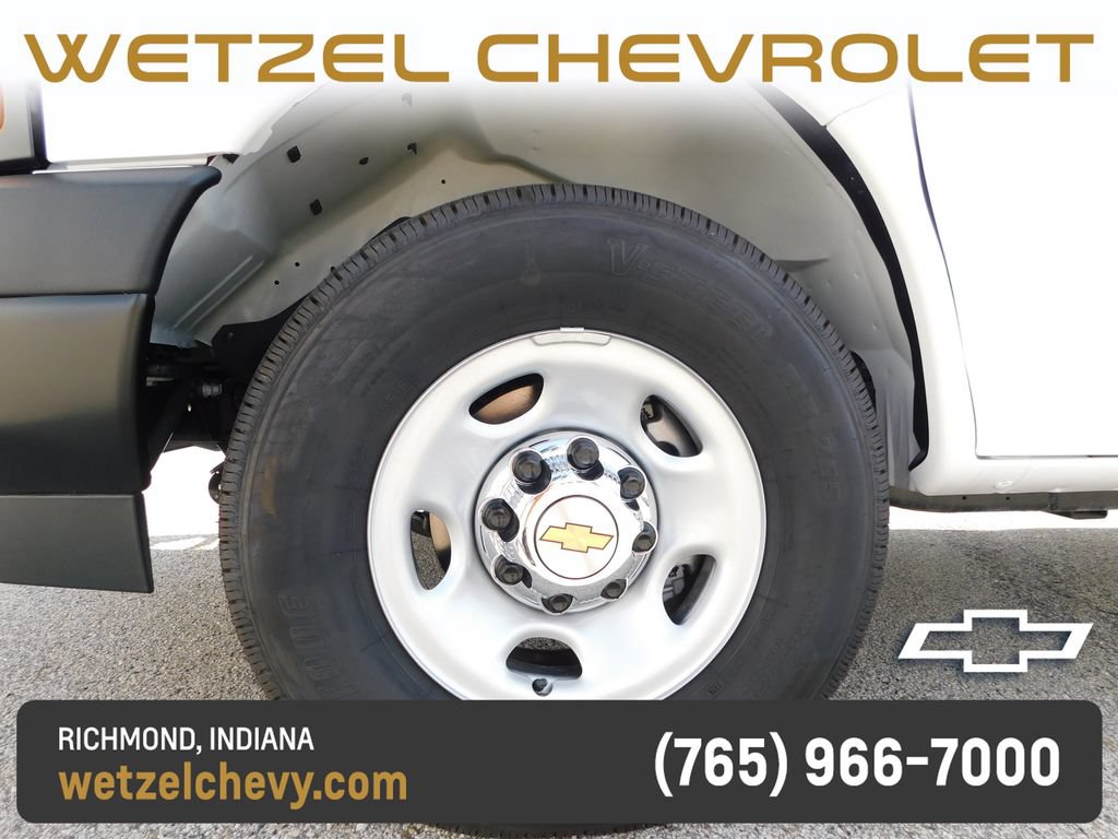 New 2026 Chevrolet Express 2500 w/ Safety Package RWD image 10