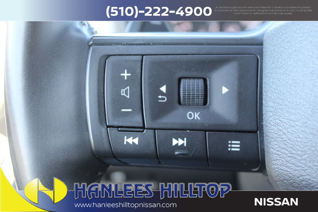 Used 2025 Nissan Rogue SV AWD/4WD image 29