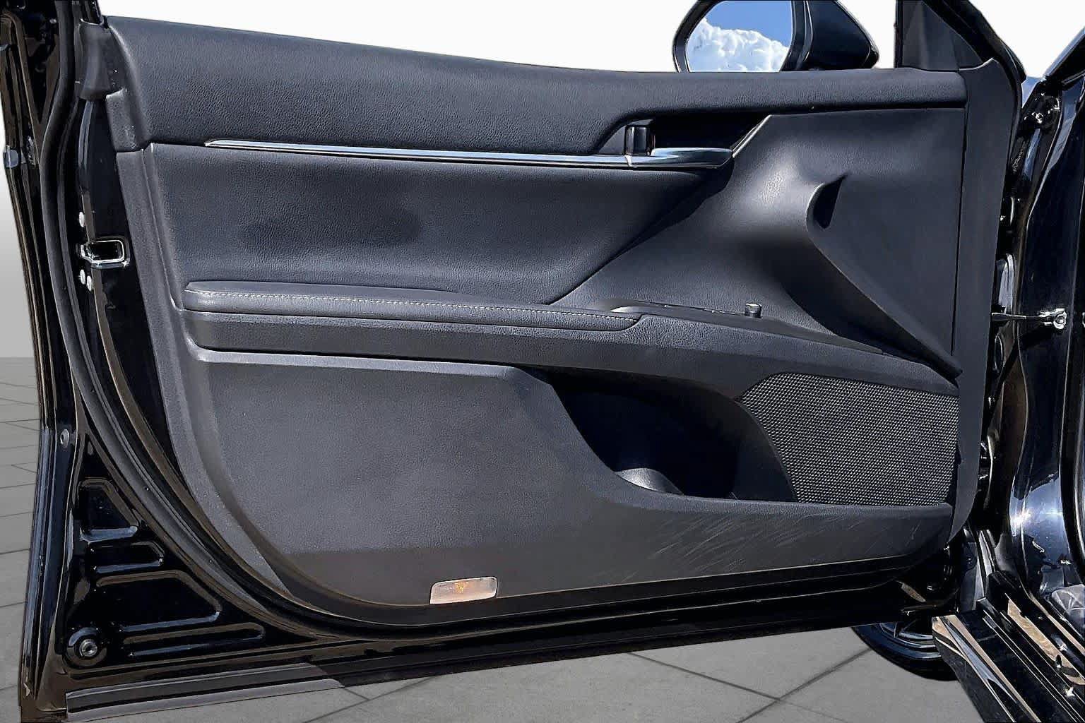 Used 2021 Toyota Camry XSE FWD image 22