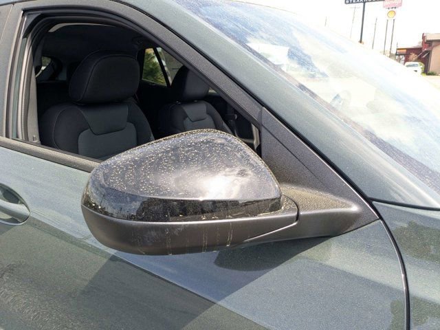 New 2026 Chevrolet Trax LT w/ Driver Confidence Package image 12